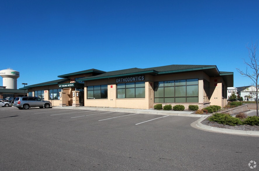 More Photos Of 1077 Helmo Ave N, Oakdale Medical For Lease