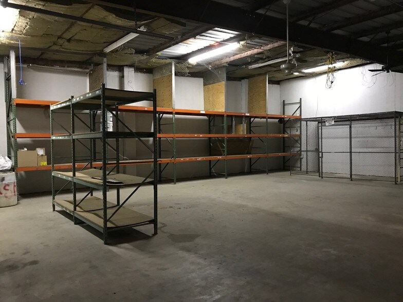 More Photos Of 4857 Dolton Dr, Virginia Beach Light Distribution For Lease