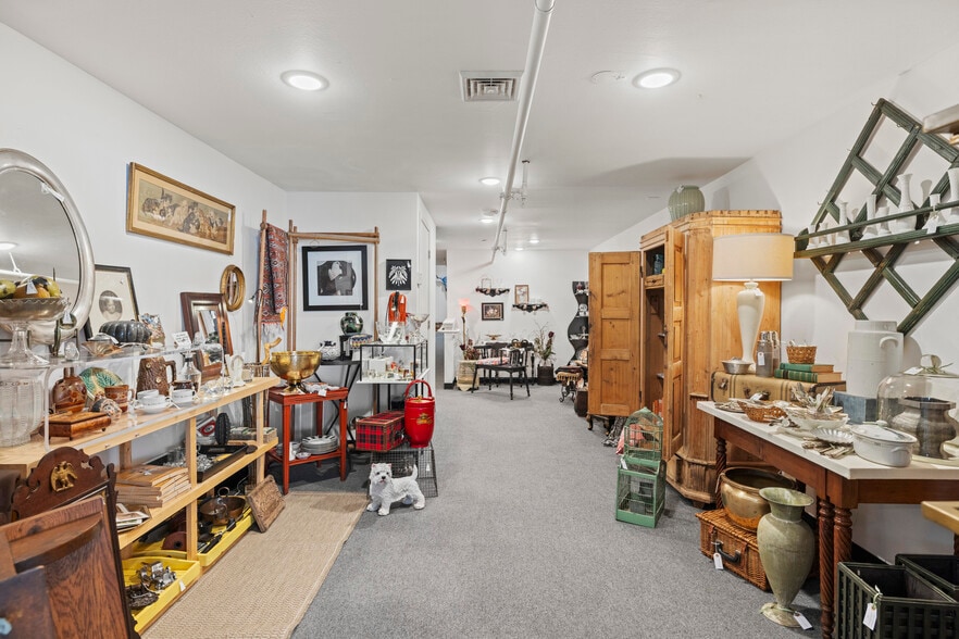 More Photos Of 105 1st St, Langley Storefront Retail Residential For Sale