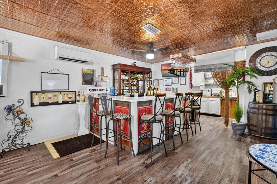 More Photos Of 3323 Saint Johns Ave, Palatka Restaurant For Sale