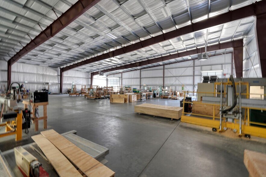 More Photos Of 3663 Southland Dr, Flowery Branch Warehouse For Sale