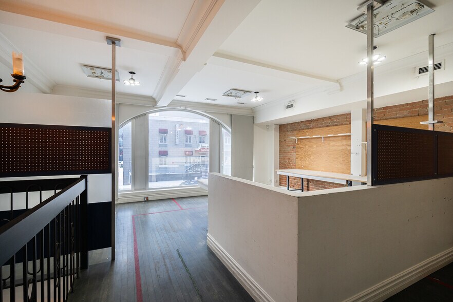 More Photos Of 1583 Rue Saint-Hubert, Montréal Storefront Retail Office For Sale
