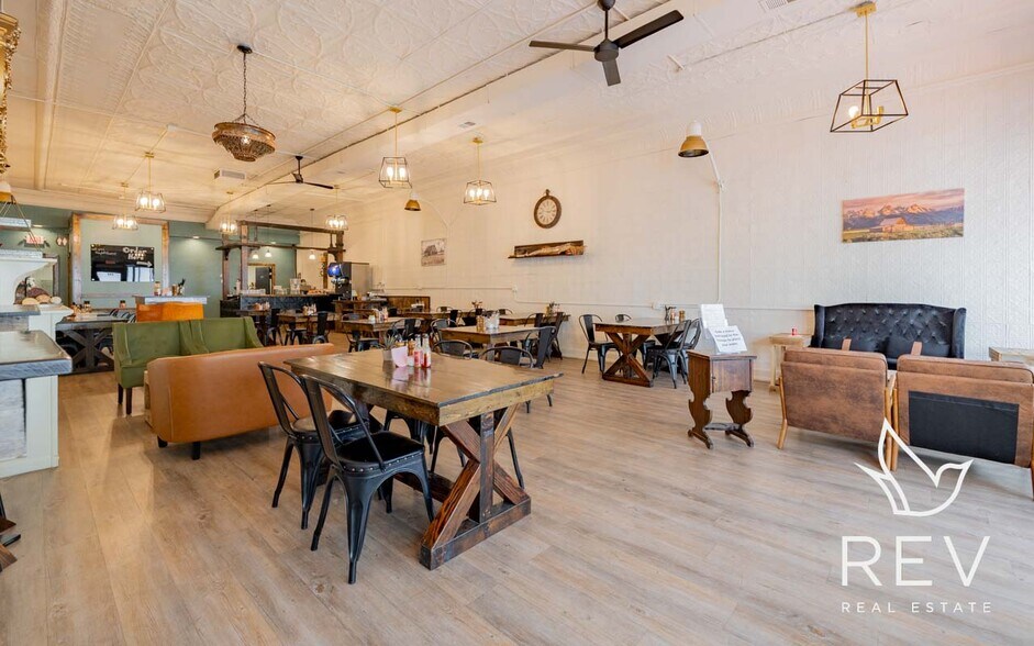 More Photos Of 117 S Bent St, Powell General Retail For Sale