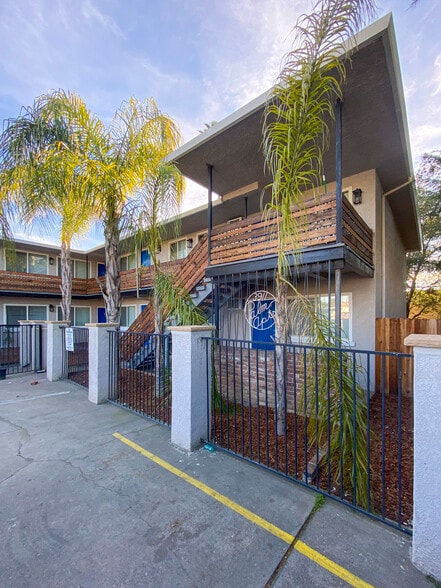 More Photos Of 3911 Watt Ave, Sacramento Apartments For Sale