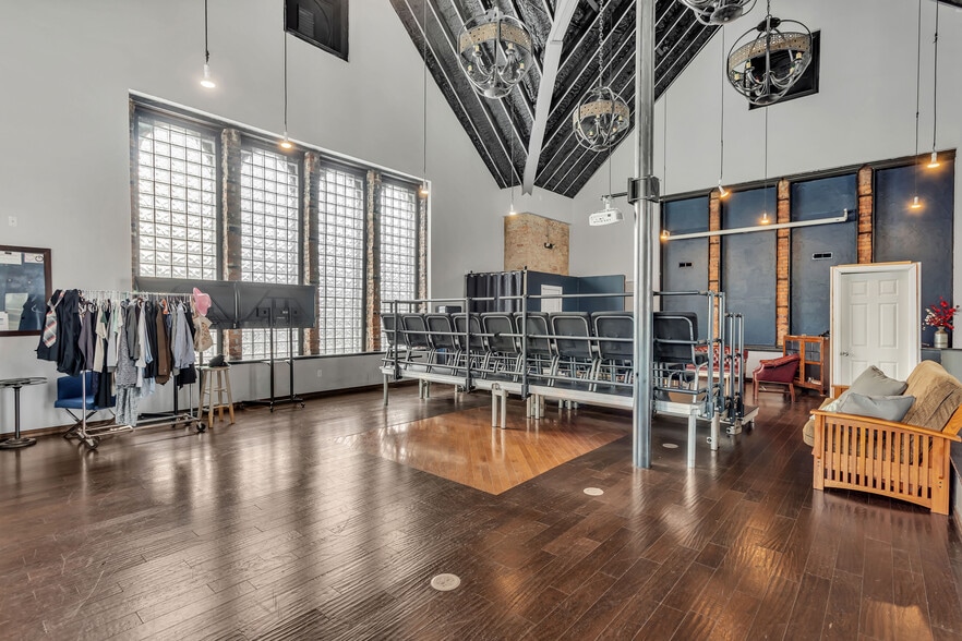 More Photos Of 1703 A Jo Johnston Ave, Nashville Religious Facility For Sale