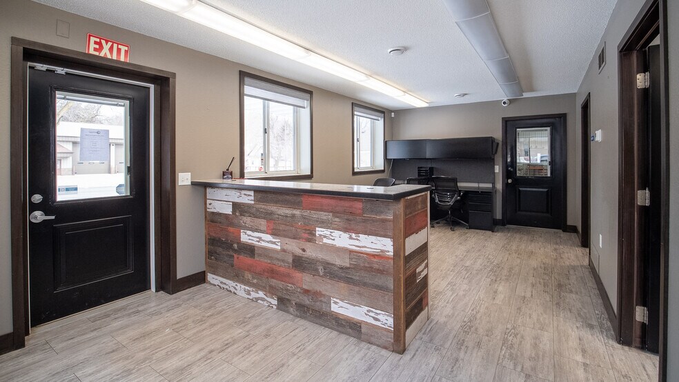 More Photos Of 203 Main St E, Elysian General Retail For Sale