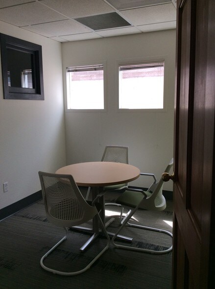 More Photos Of 1709-1711 Pearl St, Boulder General Retail For Sale