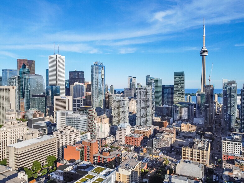 More Photos Of 100 King St W, Toronto Coworking Space