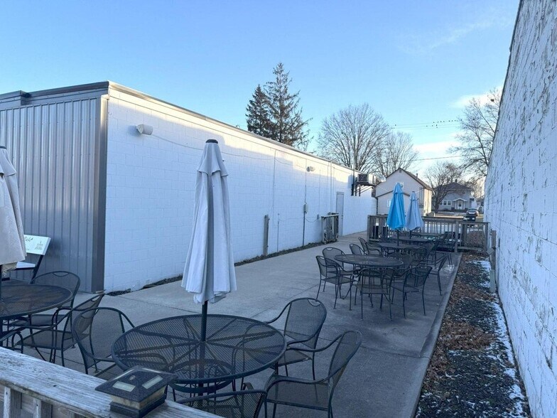 More Photos Of 402 Main St, Griswold Restaurant For Sale