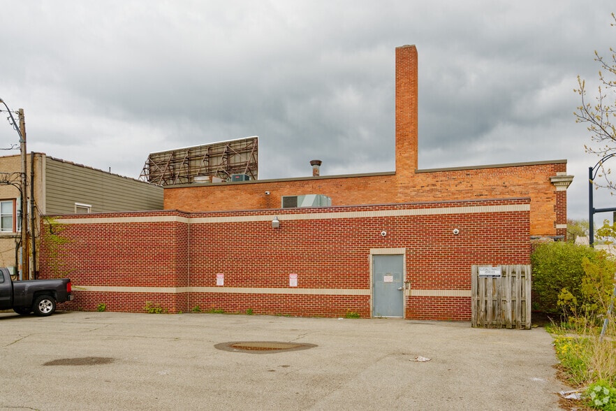 More Photos Of 1495 Lake Ave, Rochester Storefront Retail Office For Sale