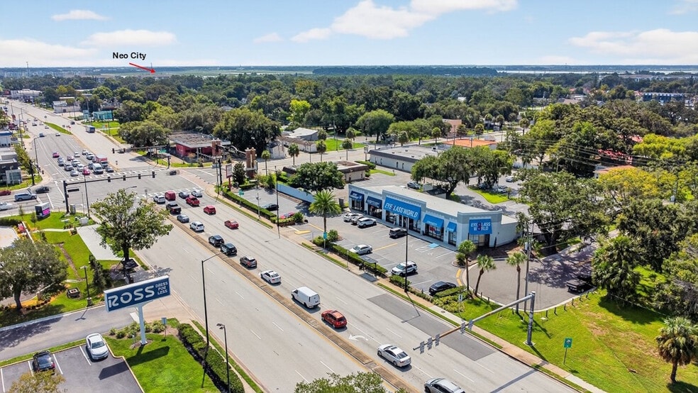 More Photos Of 100 W Vine St, Kissimmee Storefront Retail Office For Lease