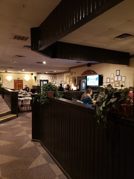 More Photos Of 428 N Gun Barrel Ln, Gun Barrel City Restaurant For Sale