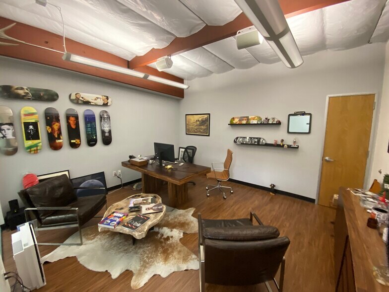 More Photos Of 9223 Eton Ave, Chatsworth Manufacturing For Lease