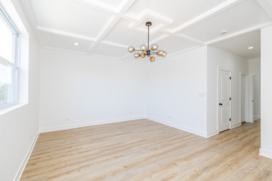 More Photos Of 544 Lawndale ave, Chicago Apartments For Sale