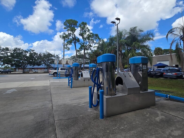 More Photos Of 745 S Wickham Rd, Melbourne Carwash For Sale