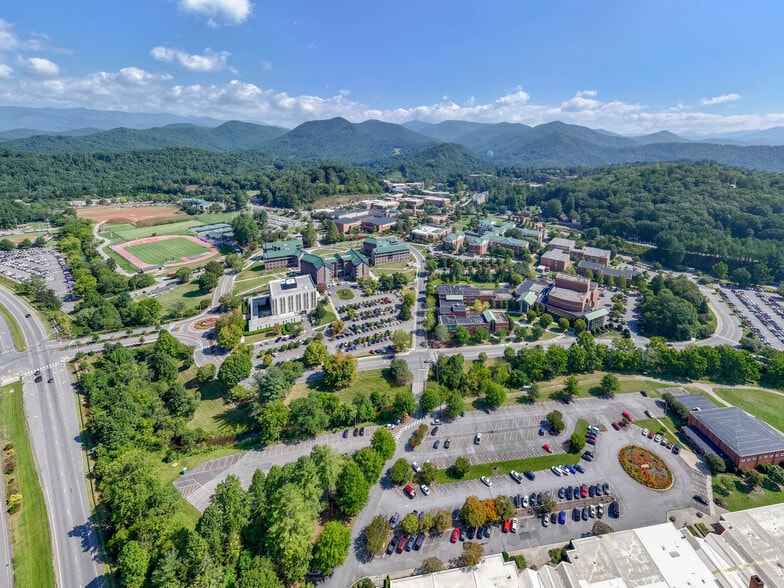 More Photos Of 44 & 54 Legacy Ln, Cullowhee Apartments For Sale