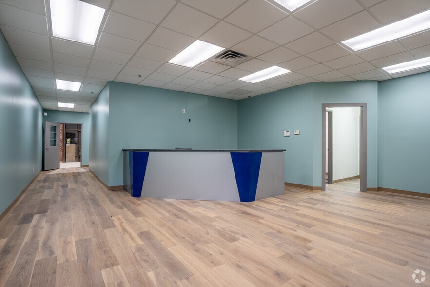 More Photos Of 1 Johnson St, Cartersville Warehouse For Lease