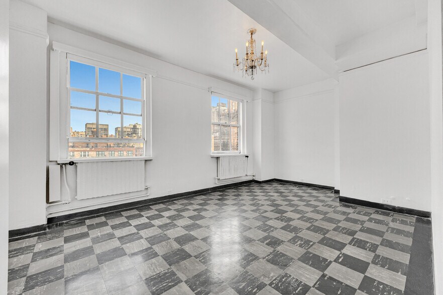 More Photos Of 115 E 61st St, New York Medical For Sale