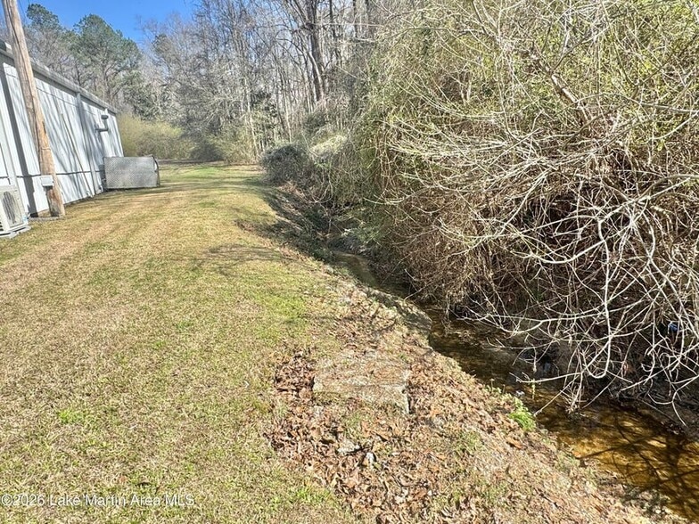 More Photos Of 835 Marshall St, Alexander City Specialty For Sale