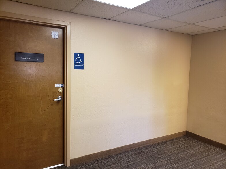 More Photos Of 125 N Jackson Ave, San Jose Medical For Sale
