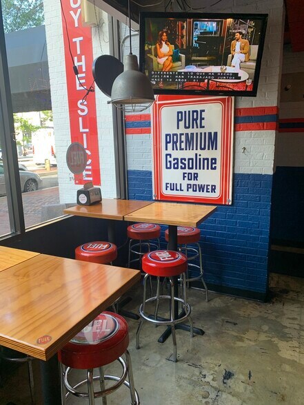 More Photos Of 1606 K St NW, Washington Restaurant For Sale