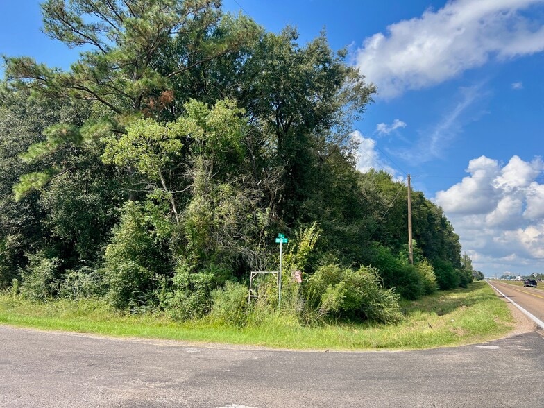 More Photos Of 14.670ac IH-10, Winnie Land For Sale