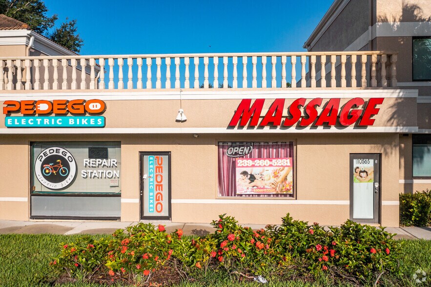 More Photos Of 10561-10565 Tamiami Trl N, Naples Storefront For Lease