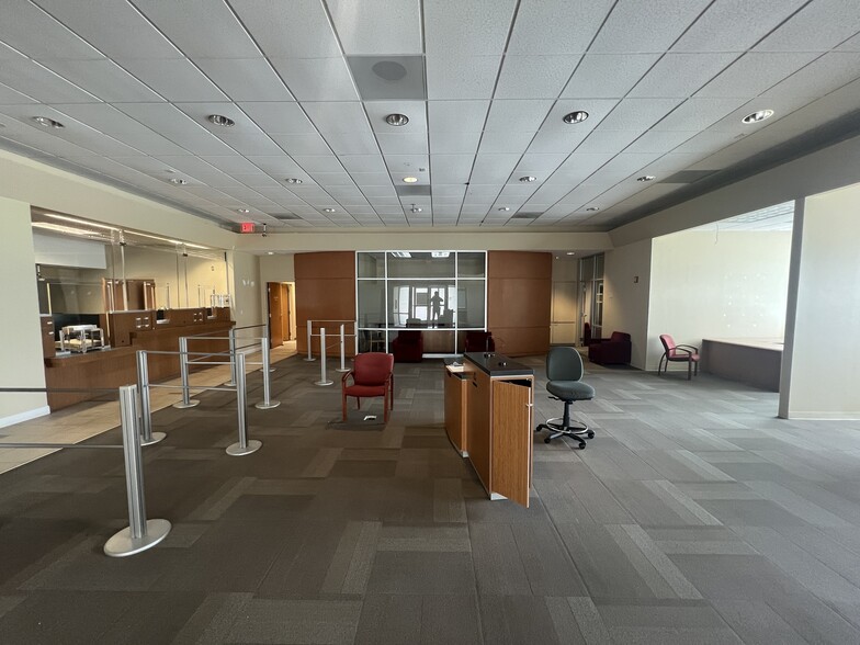 More Photos Of 8217 Mall Pky, Lithonia General Retail For Sale