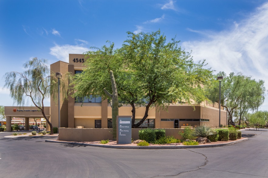 More Photos Of 4545 E Chandler Blvd, Phoenix Medical For Lease