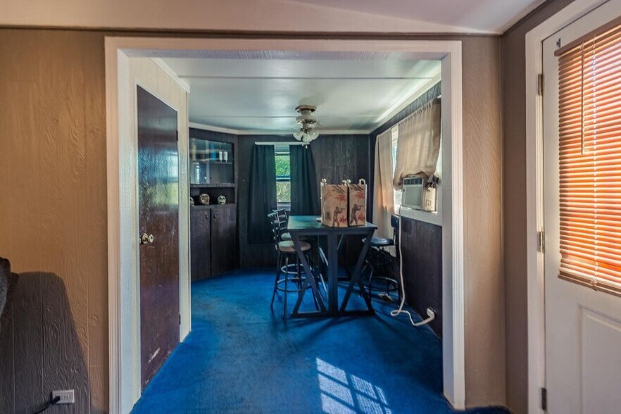 More Photos Of 1 William St, Hagaman Restaurant For Sale