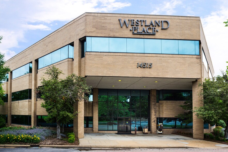 More Photos Of 14515 N Outer Forty, Chesterfield Office For Lease