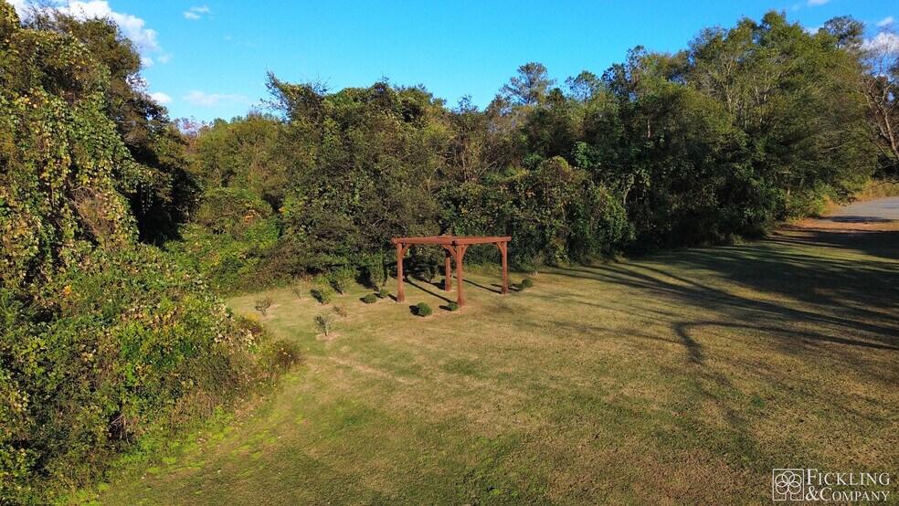 More Photos Of 85 Lakeview Rd, Byron Specialty For Sale