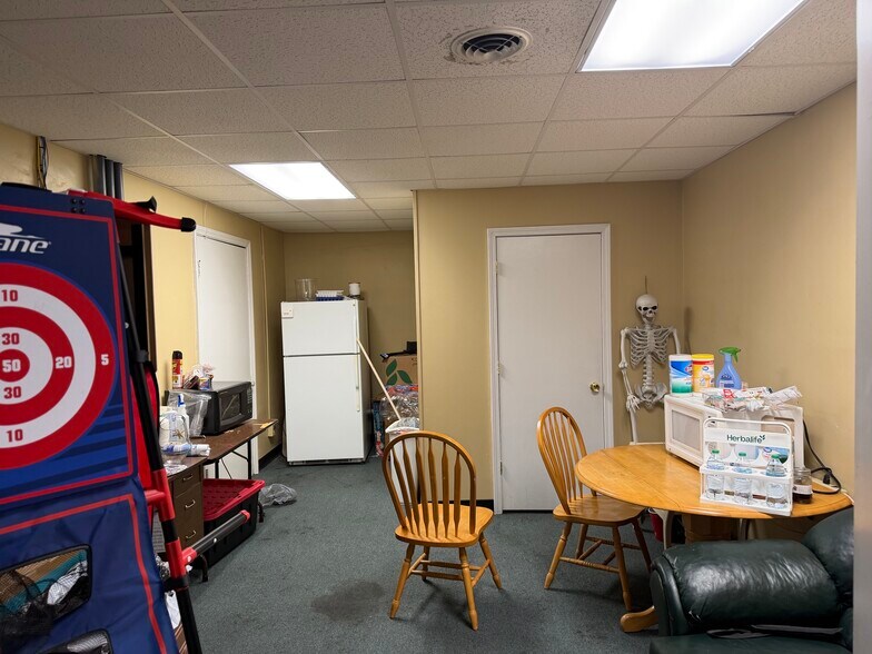 More Photos Of 110 E Main St, Kingstree Loft Creative Space For Sale