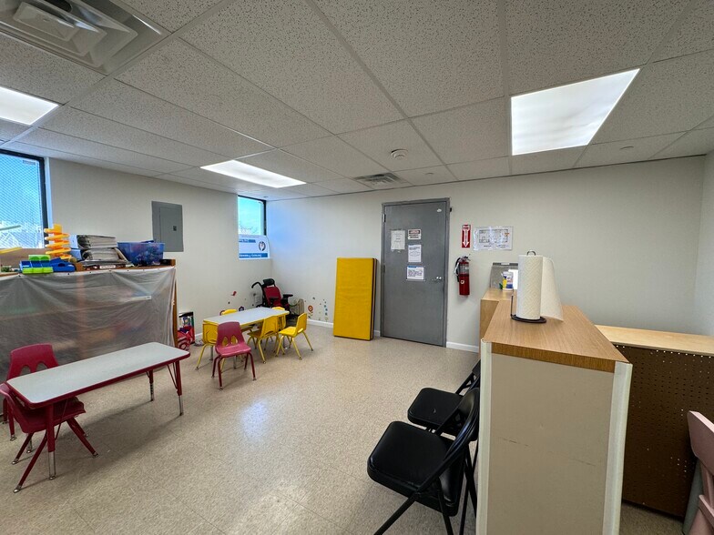 More Photos Of 8746 20th Ave, Brooklyn Medical For Sale