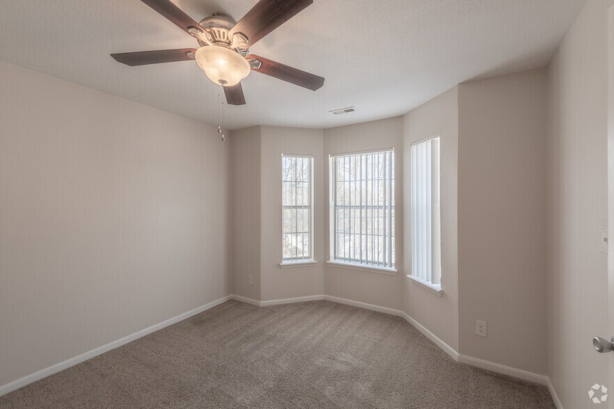 More Photos Of 100 Elena St, Cranston Apartments For Sale