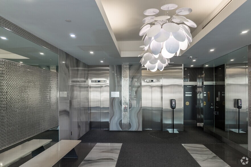 More Photos Of 1033 Bay St, Toronto Apartments For Lease