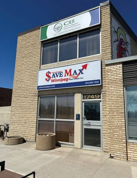 More Photos Of 1749 Portage Av, Winnipeg Office For Lease