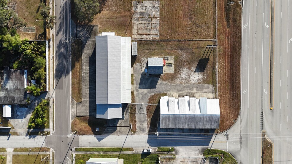 More Photos Of 739 Glenwood Ave, Sebring Manufacturing For Sale