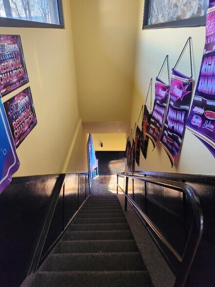 More Photos Of 24 Ellis St, Staten Island Storefront Retail Office For Sale