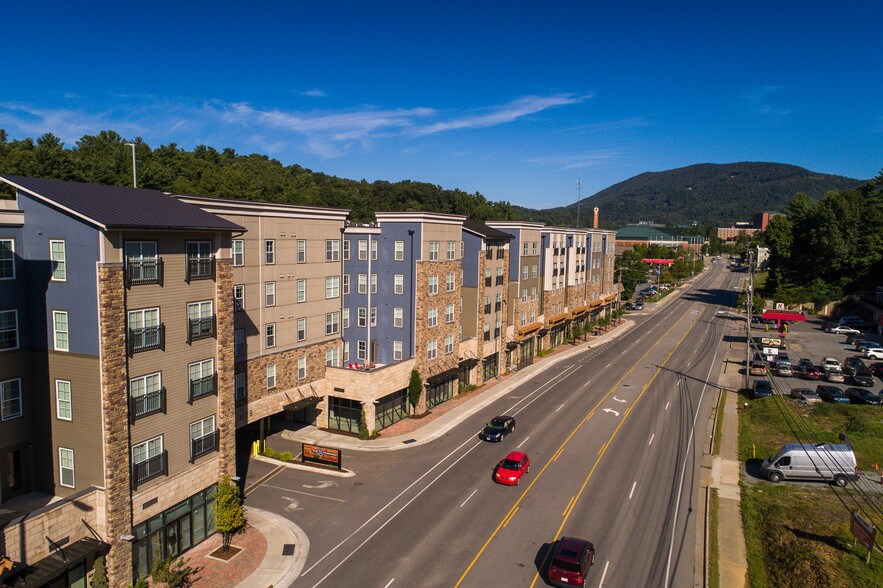 More Photos Of 850 Blowing Rock Rd, Boone Multifamily For Sale