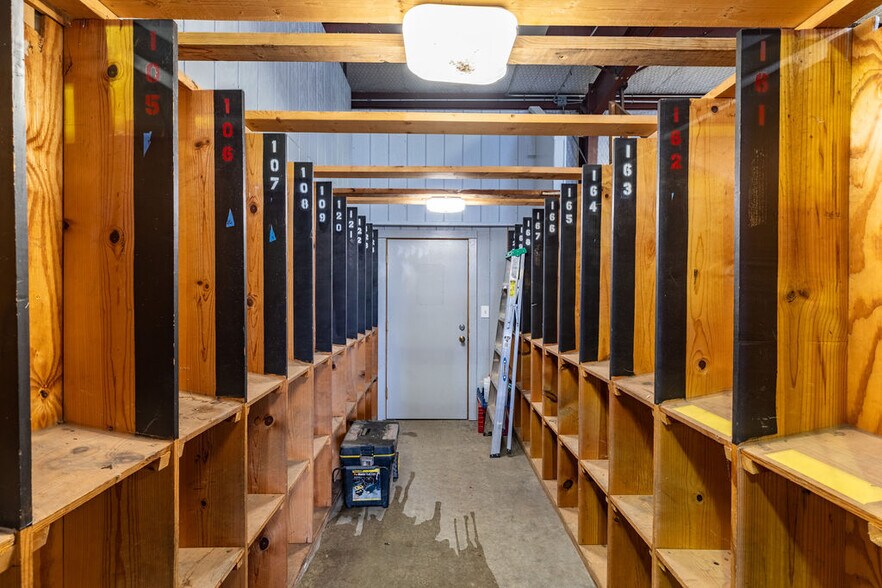 More Photos Of 101 Ewing St, Ferris Police Fire Station For Sale