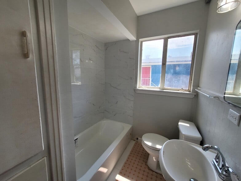 More Photos Of 340 Natalen Ave, San Antonio Multifamily For Sale