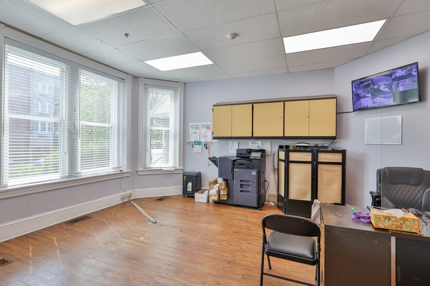 More Photos Of 541 Seneca St, Fountain Hill Healthcare For Sale