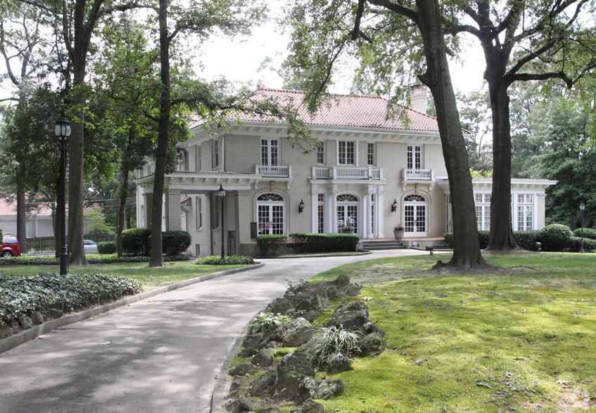 Primary Photo Of 1189 S Ponce de Leon Ave NE, Atlanta Office For Sale