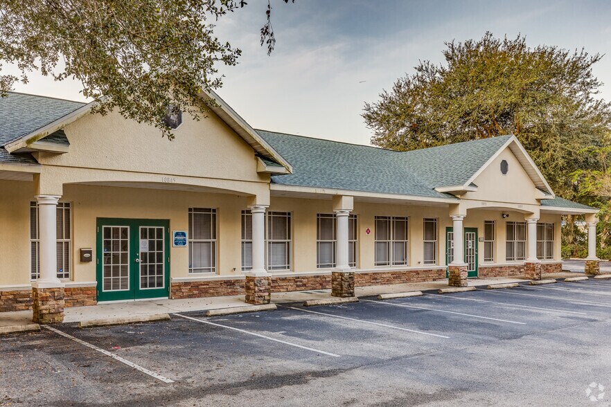 More Photos Of 10841-10857 Park Dr, Riverview Medical For Sale