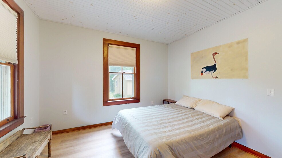 More Photos Of 284 Edgemont Rd, Moriah Hospitality For Sale