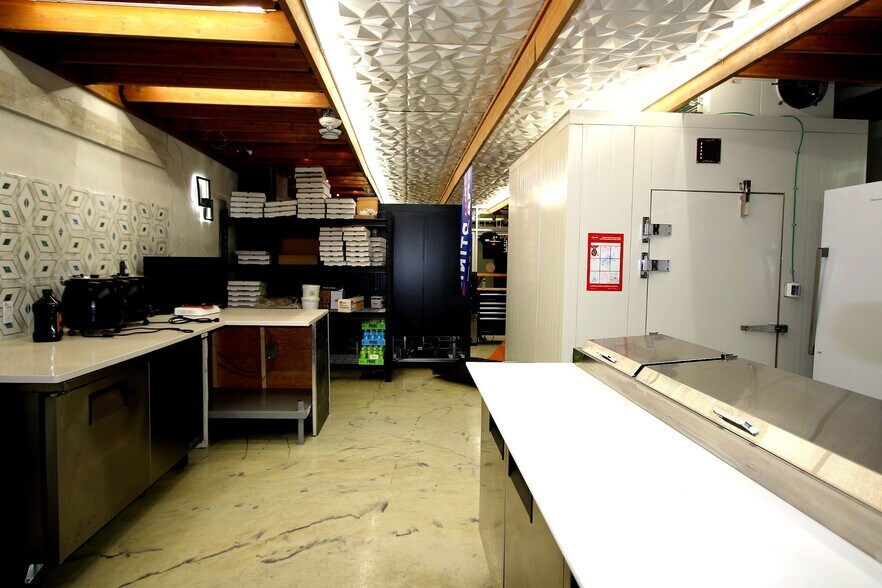 More Photos Of 10020-10030 Jasper Ave NW, Edmonton Apartments For Lease