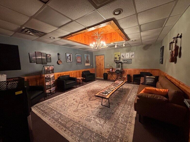 More Photos Of 1213 N Us-127-br, Saint Johns Office For Sale