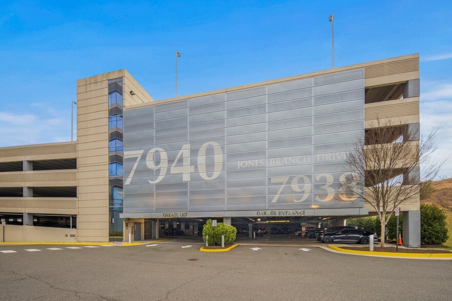 More Photos Of 7940 Jones Branch Dr, McLean Office For Lease