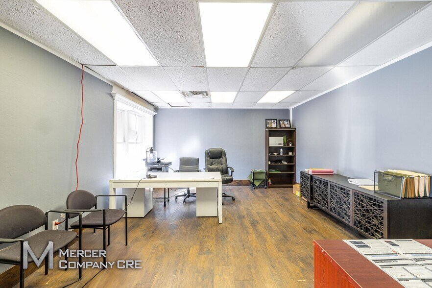 More Photos Of 900 N 4th St, Guthrie Manufacturing For Lease